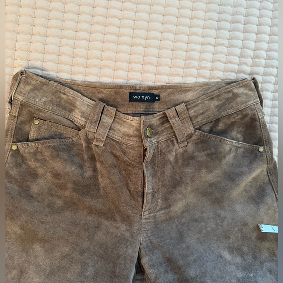Womyn GORGEOUS 100% Leather, Brown Suede pants, in Excellent condition , Size 10 - Picture 16 of 16